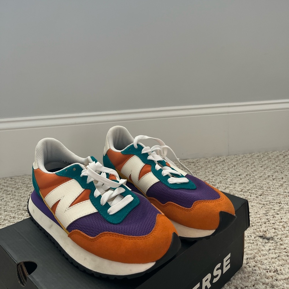 NewBalance 237 Size 8